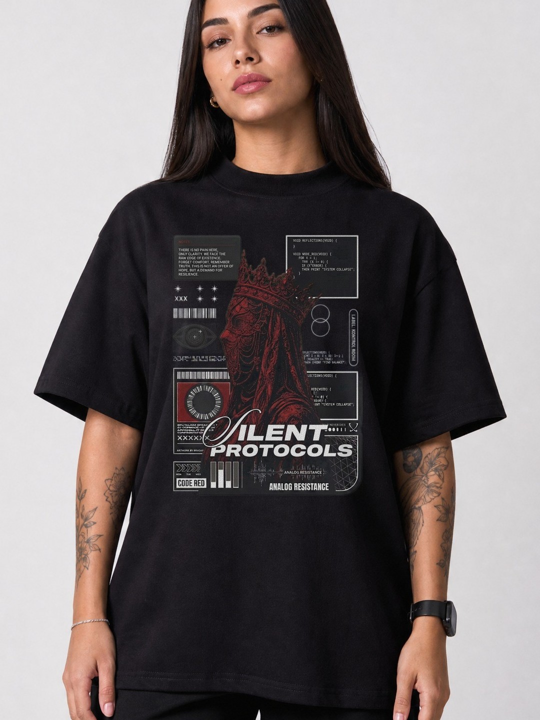 Silent Protocols / Minimal Medieval — Modelo — torso